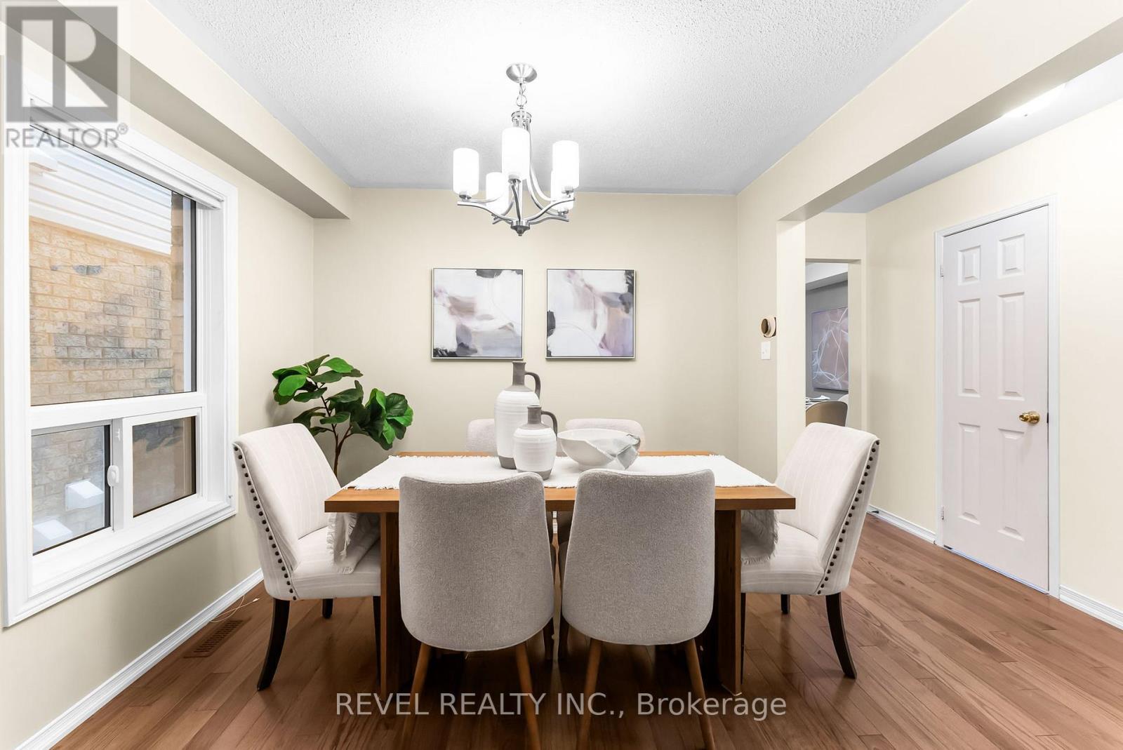 4 Howling Crescent, Ajax, ON - Indoor Photo Showing Dining Room