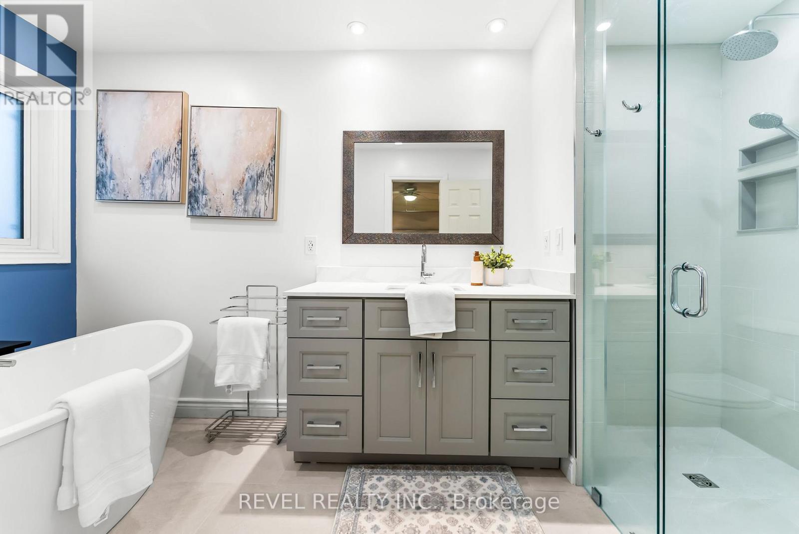 4 Howling Crescent, Ajax, ON - Indoor Photo Showing Bathroom