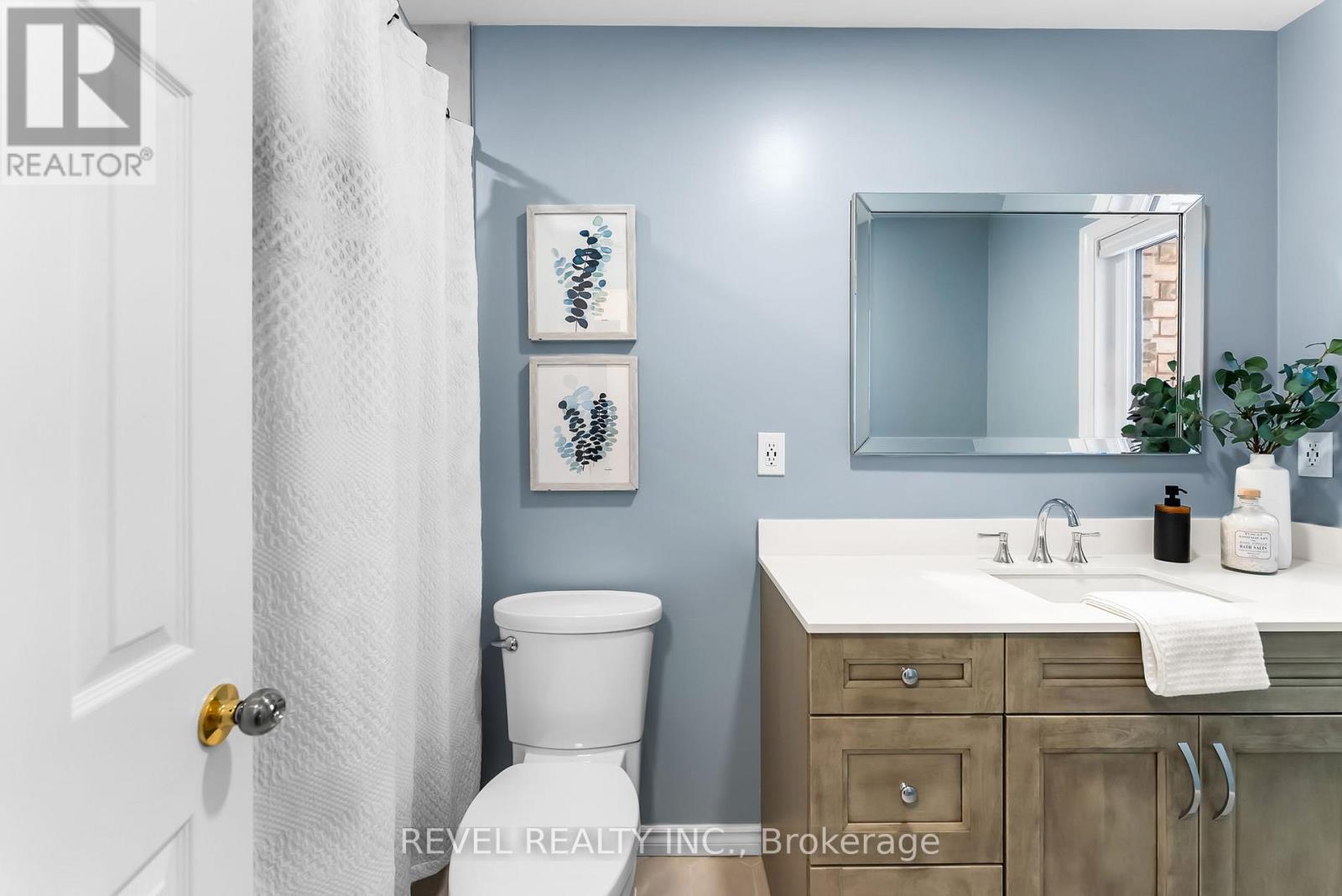 4 Howling Crescent, Ajax, ON - Indoor Photo Showing Bathroom