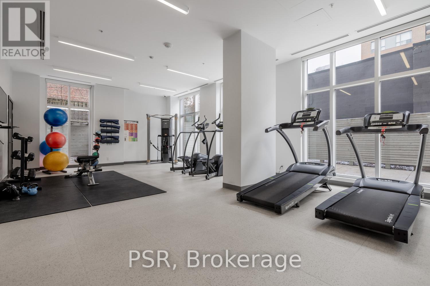 202 - 68 Merton Street, Toronto, ON - Indoor Photo Showing Gym Room