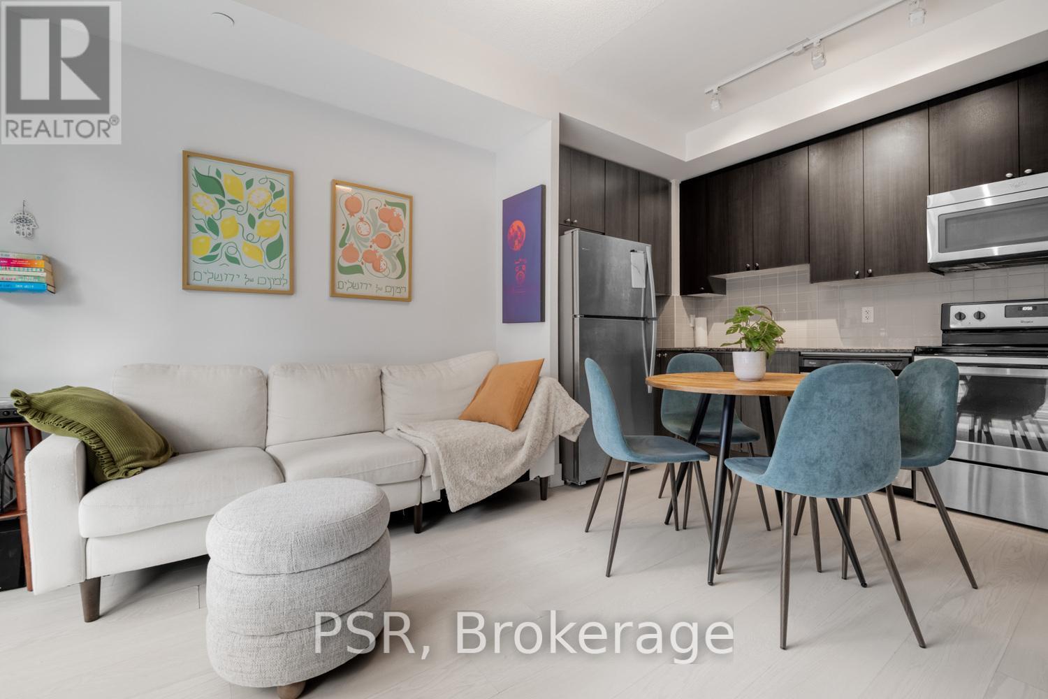 202 - 68 Merton Street, Toronto, ON - Indoor