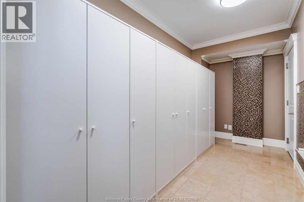 6 Two Creeks, Wheatley, ON - Indoor Photo Showing Other Room