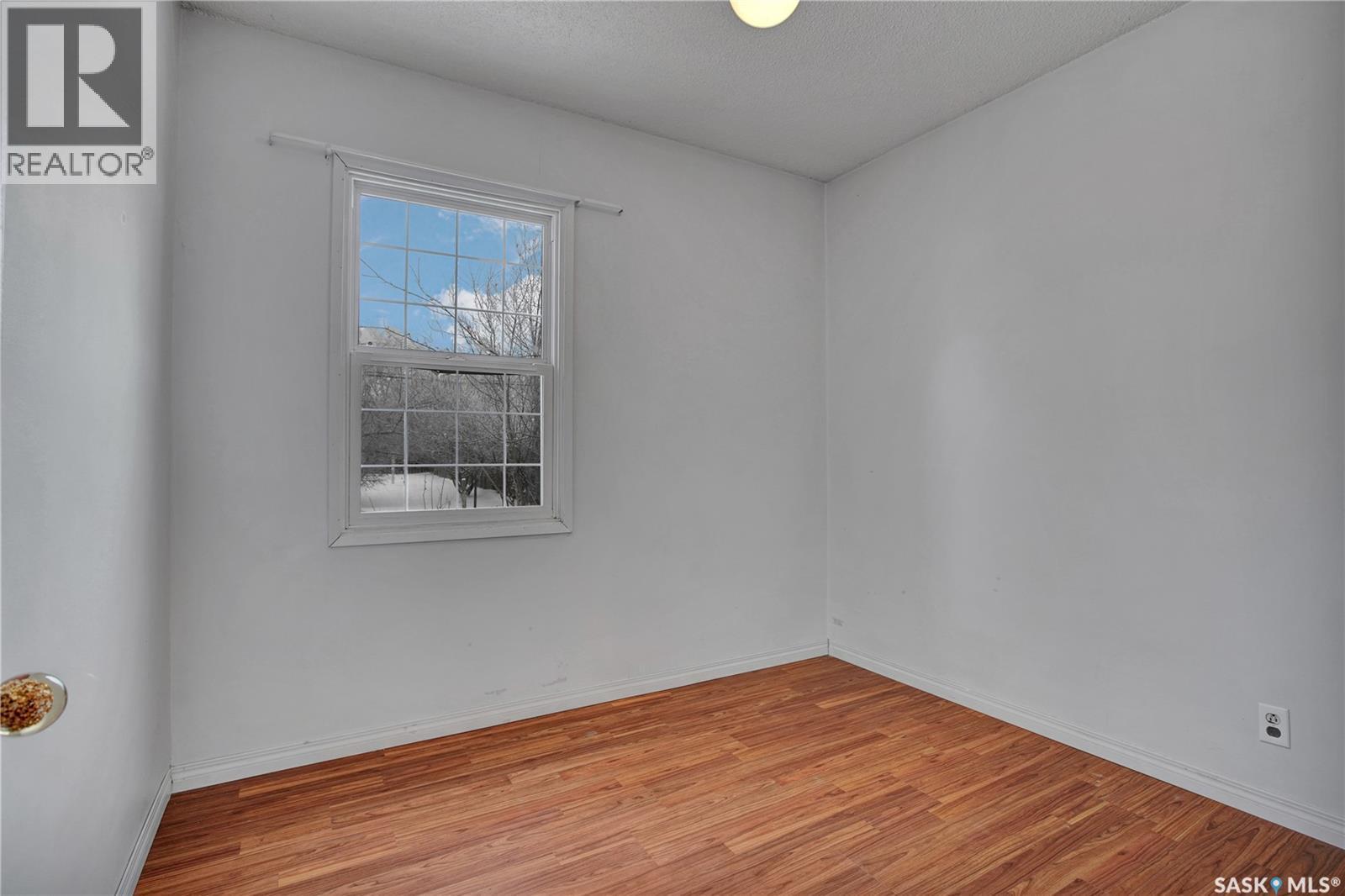 215 Isabella Street E, Saskatoon, SK - Indoor Photo Showing Other Room