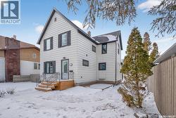 326 Main STREET S Moose Jaw, SK S6H 4V3