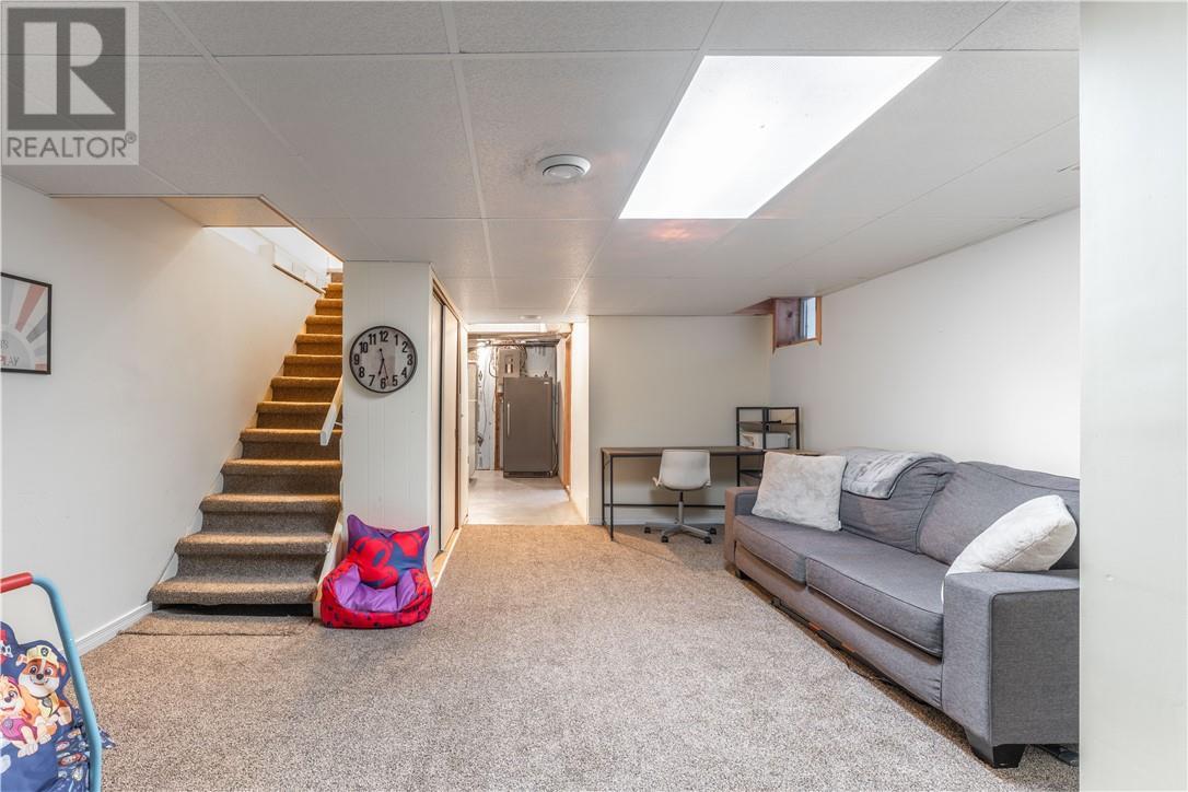 17 Macdonnell, Falconbridge, ON - Indoor