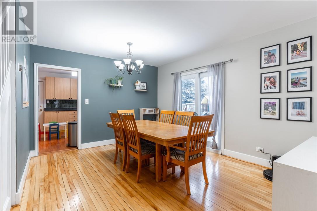 17 Macdonnell, Falconbridge, ON - Indoor Photo Showing Dining Room
