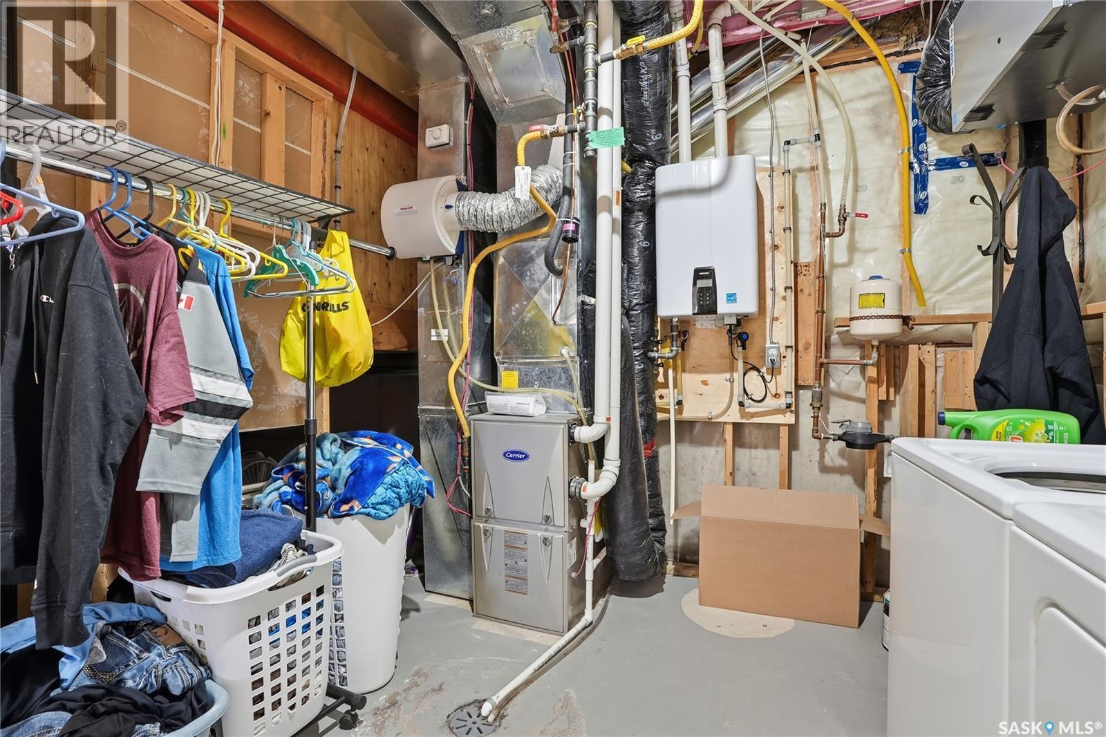 219 Henick Crescent, Saskatoon, SK - Indoor