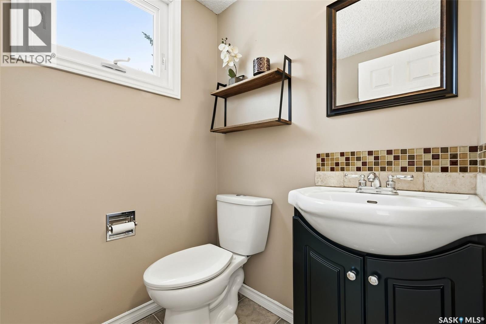 63 Champ Crescent, Regina, SK - Indoor Photo Showing Bathroom
