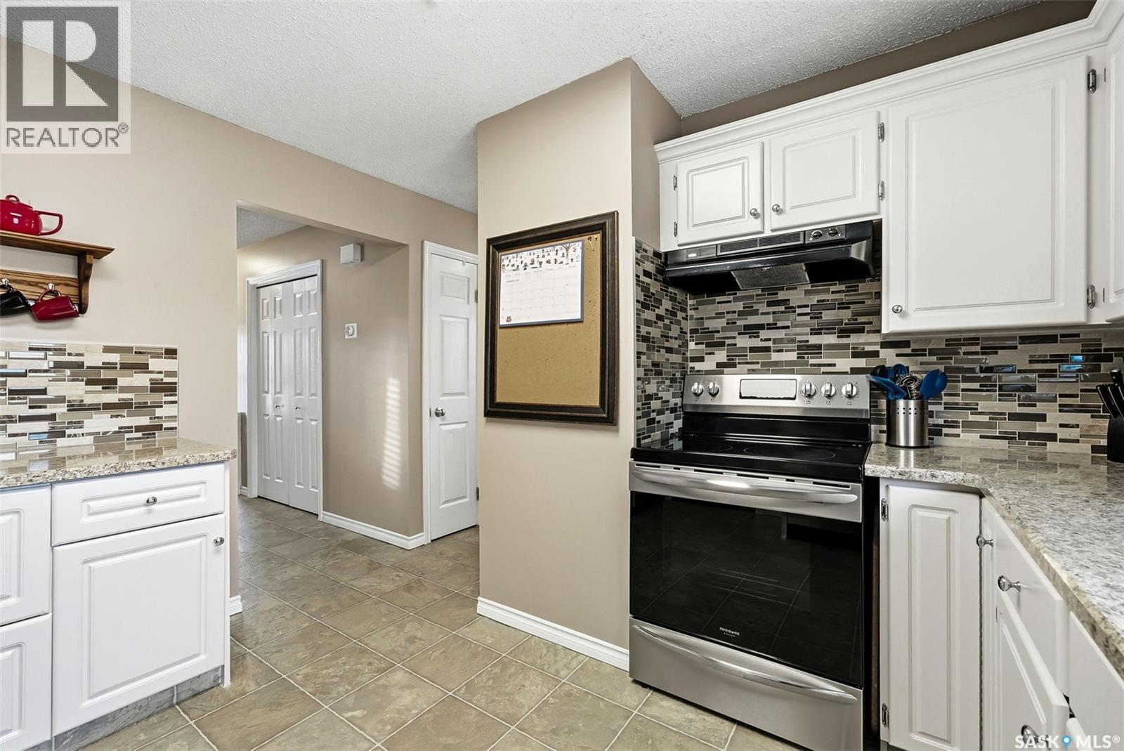 63 Champ Crescent, Regina, SK - Indoor Photo Showing Kitchen