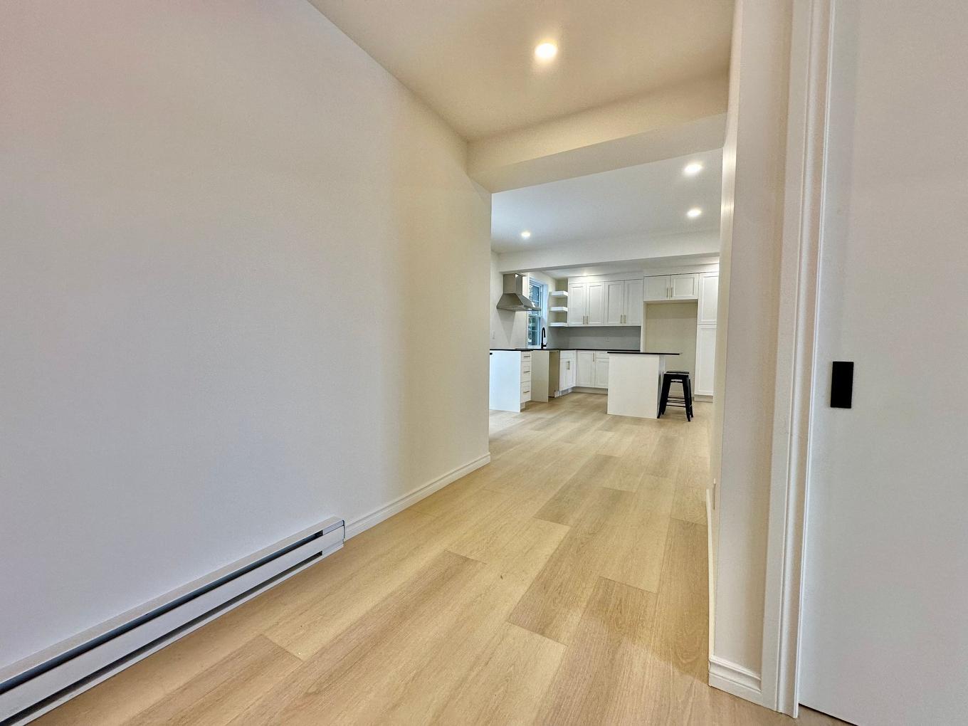 Corridor - 230 Rue De La Princesse, Lachute, QC - Indoor Photo Showing Other Room