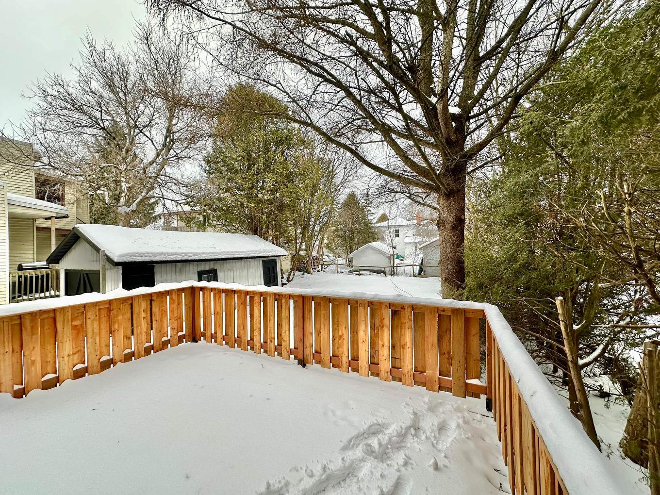 Balcon - 230 Rue De La Princesse, Lachute, QC - Outdoor