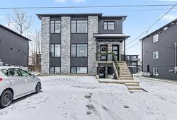 107 - 111 Rue des Peupliers Farnham, QC J2N 0H2