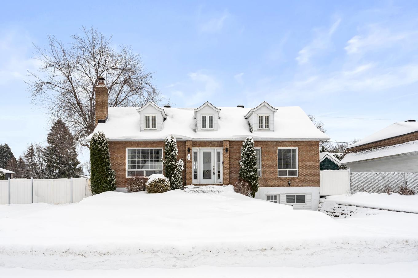 Façade - 4 Rue Lambert, Repentigny (Repentigny), QC - Outdoor With Facade