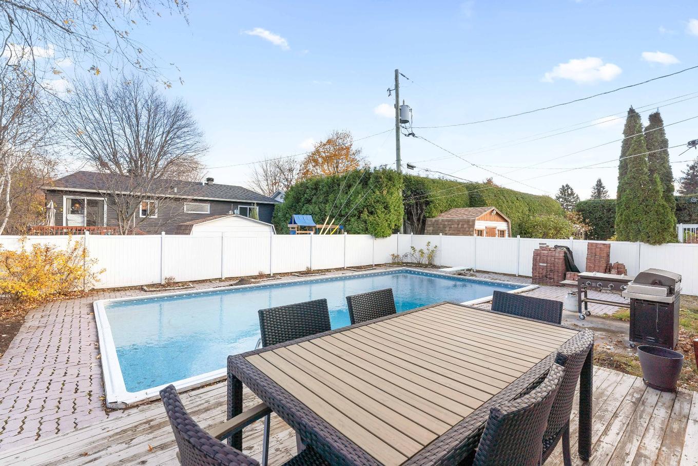 Piscine - 4 Rue Lambert, Repentigny (Repentigny), QC - Outdoor With In Ground Pool With Deck Patio Veranda