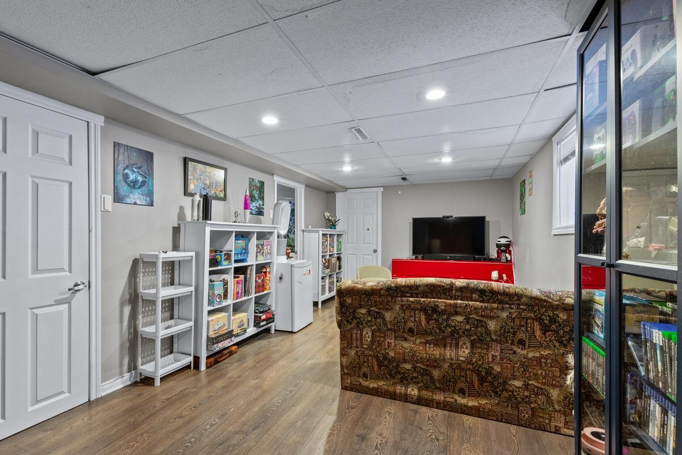 Salle familiale - 330 Côte St-Paul, Saint-Colomban, QC - Indoor