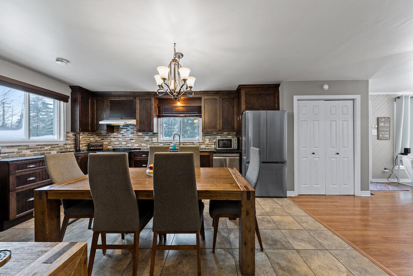 Cuisine - 330 Côte St-Paul, Saint-Colomban, QC - Indoor