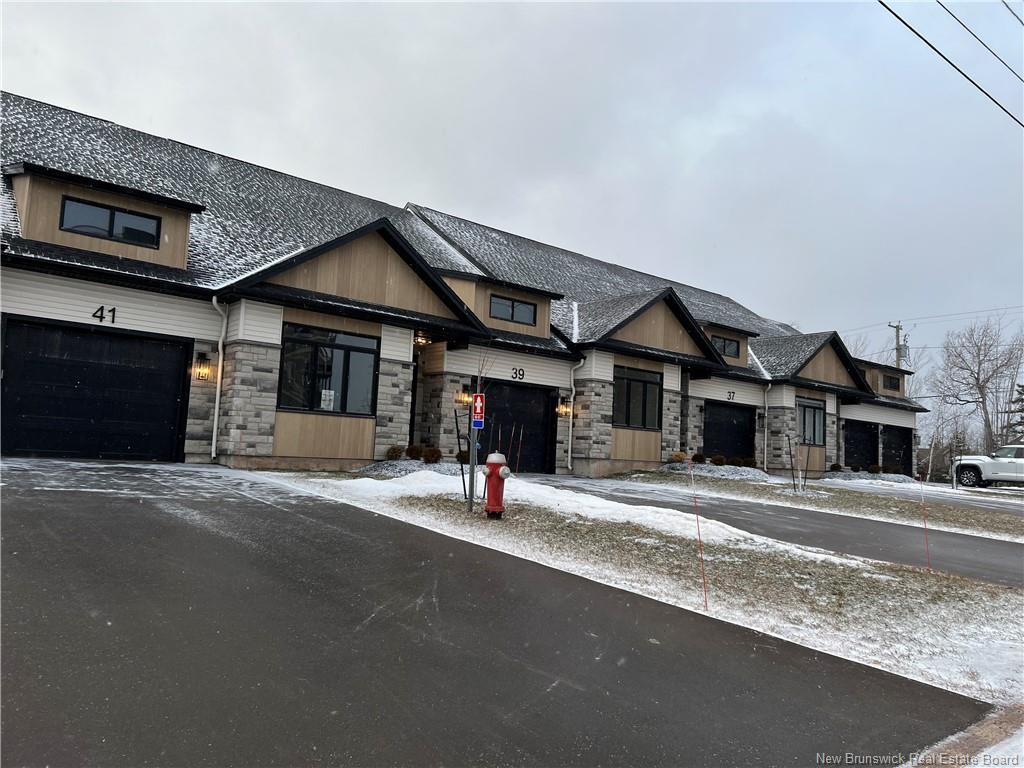 43 Murray Ave, Dieppe, NB