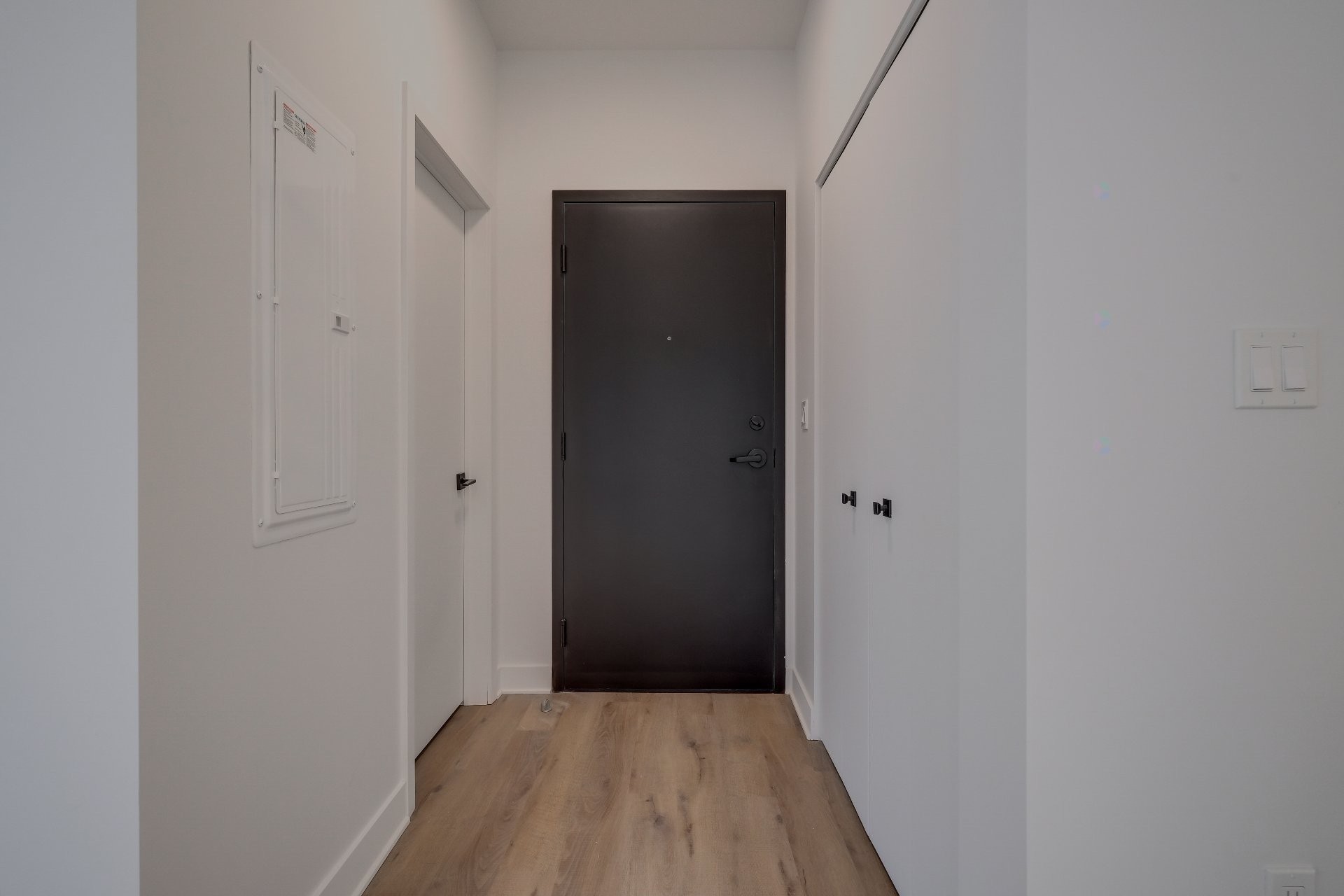 Hall d'entrée/Vestibule - 102-2010 Rue De Chambly, Saint-Bruno-De-Montarville, QC - Indoor Photo Showing Other Room