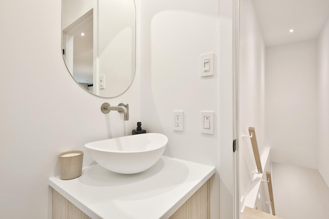 Powder room - 19 Rue Des Trembles, Saint-Jean-Sur-Richelieu, QC - Indoor Photo Showing Bathroom