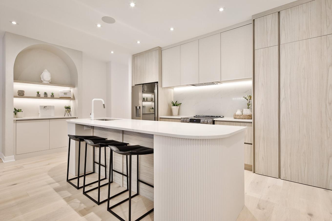 Kitchen - 19 Rue Des Trembles, Saint-Jean-Sur-Richelieu, QC - Indoor Photo Showing Kitchen With Upgraded Kitchen
