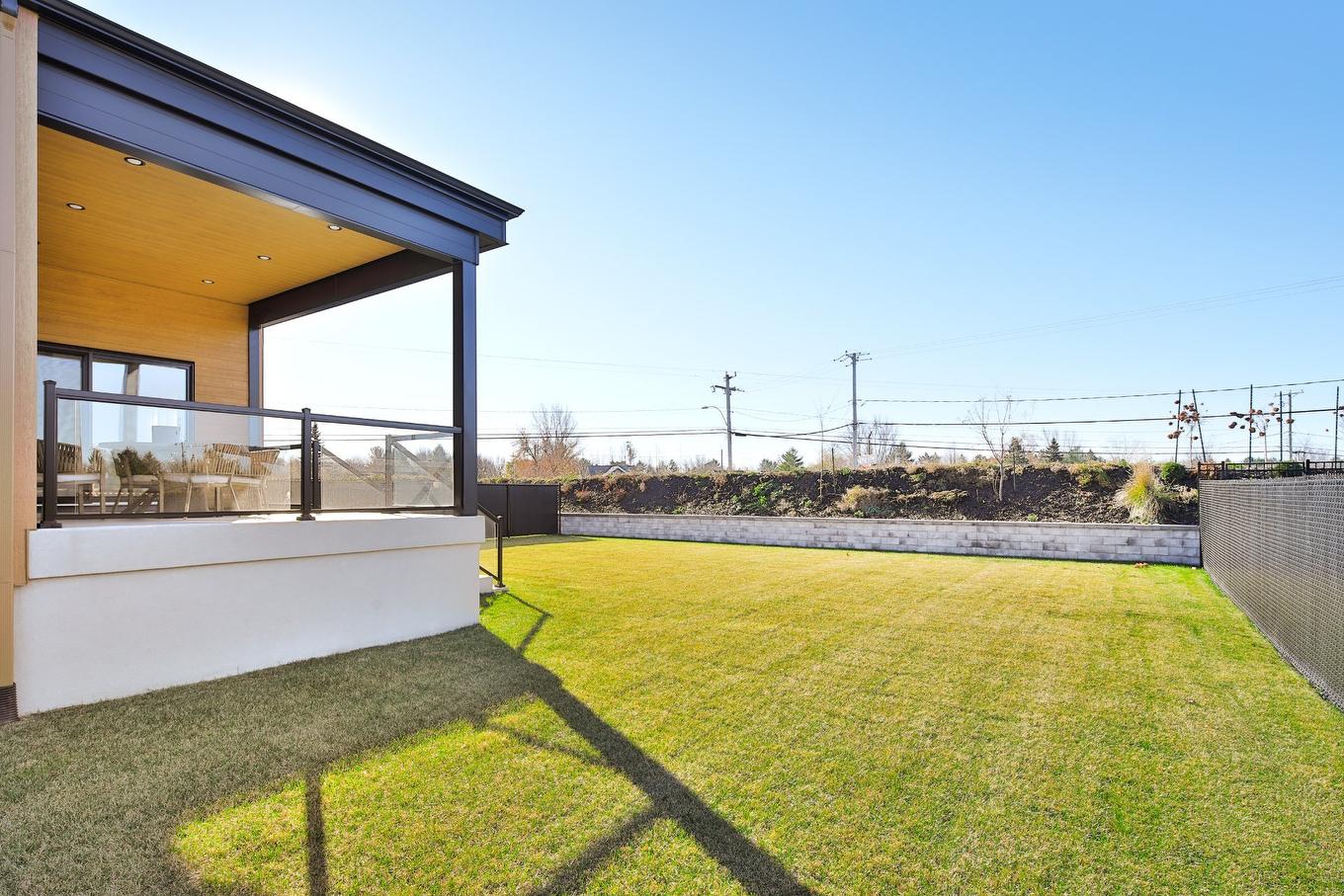 Backyard - 19 Rue Des Trembles, Saint-Jean-Sur-Richelieu, QC - Outdoor