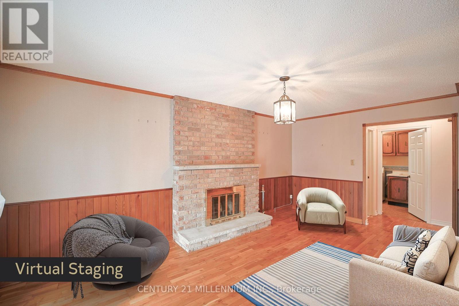1281 Deer Run, Mississauga, ON - Indoor With Fireplace