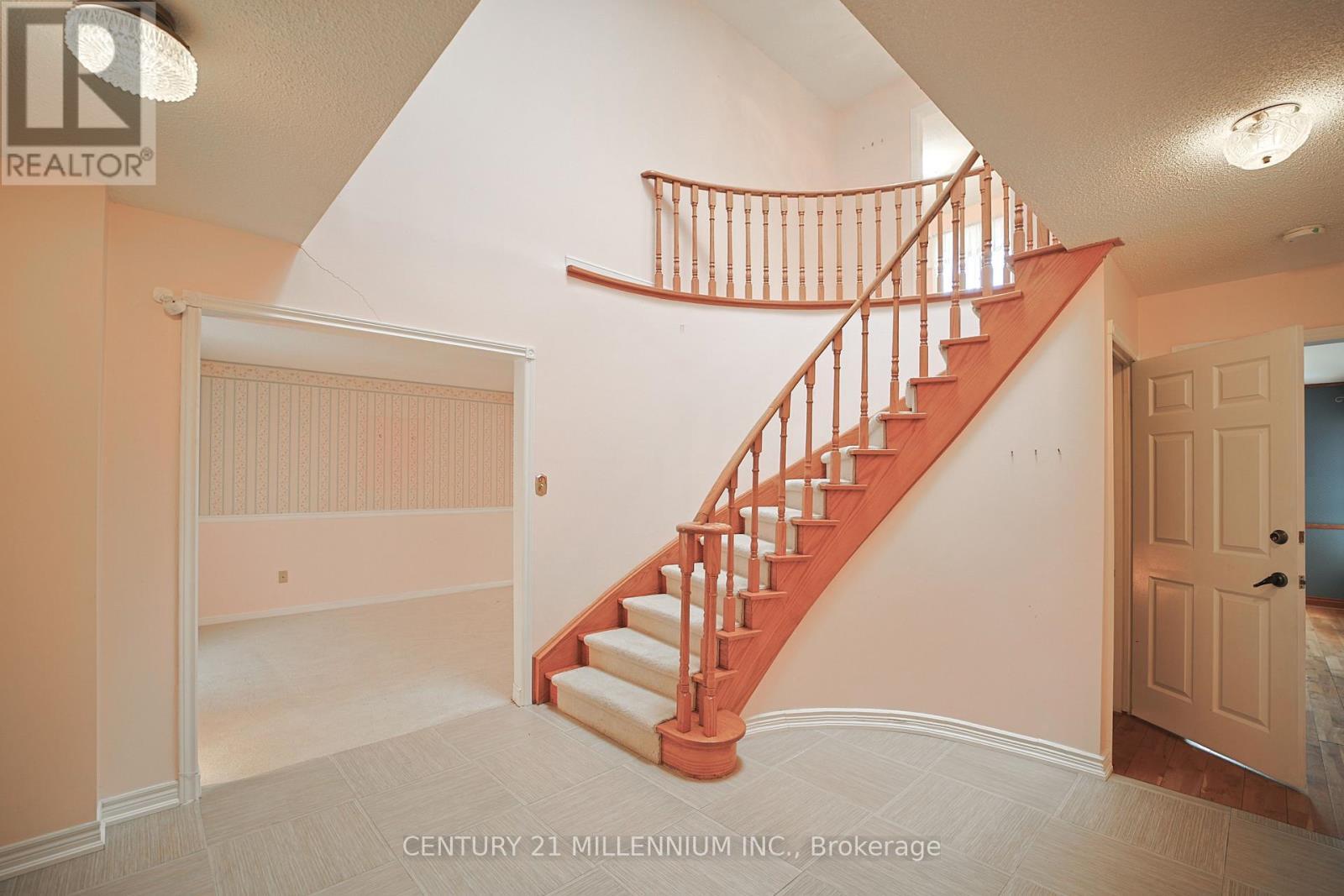 1281 Deer Run, Mississauga, ON - Indoor Photo Showing Other Room