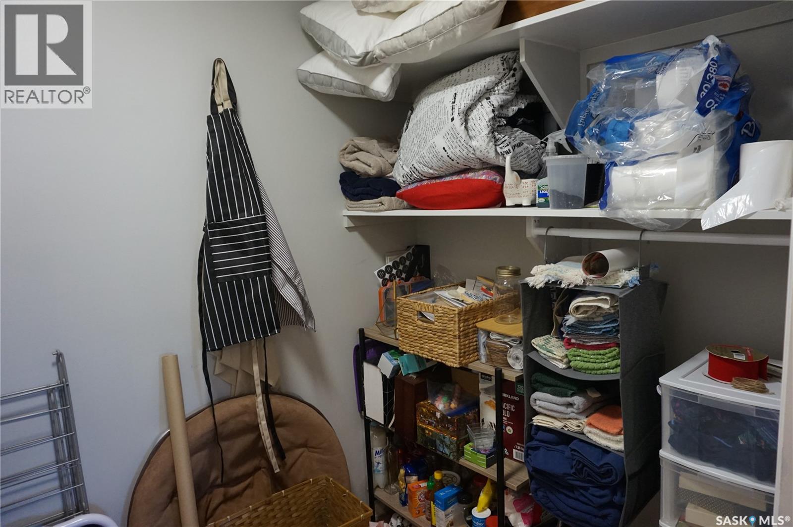 303 2315 Mcintyre Street, Regina, SK - Indoor