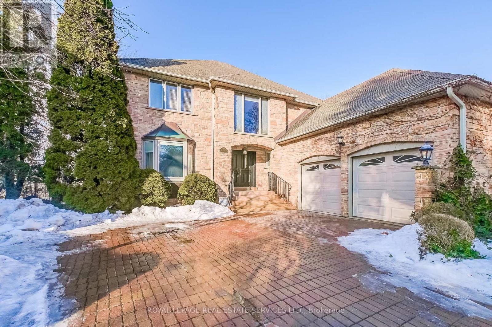 4261 Bridlepath Trail, Mississauga, ON - Outdoor