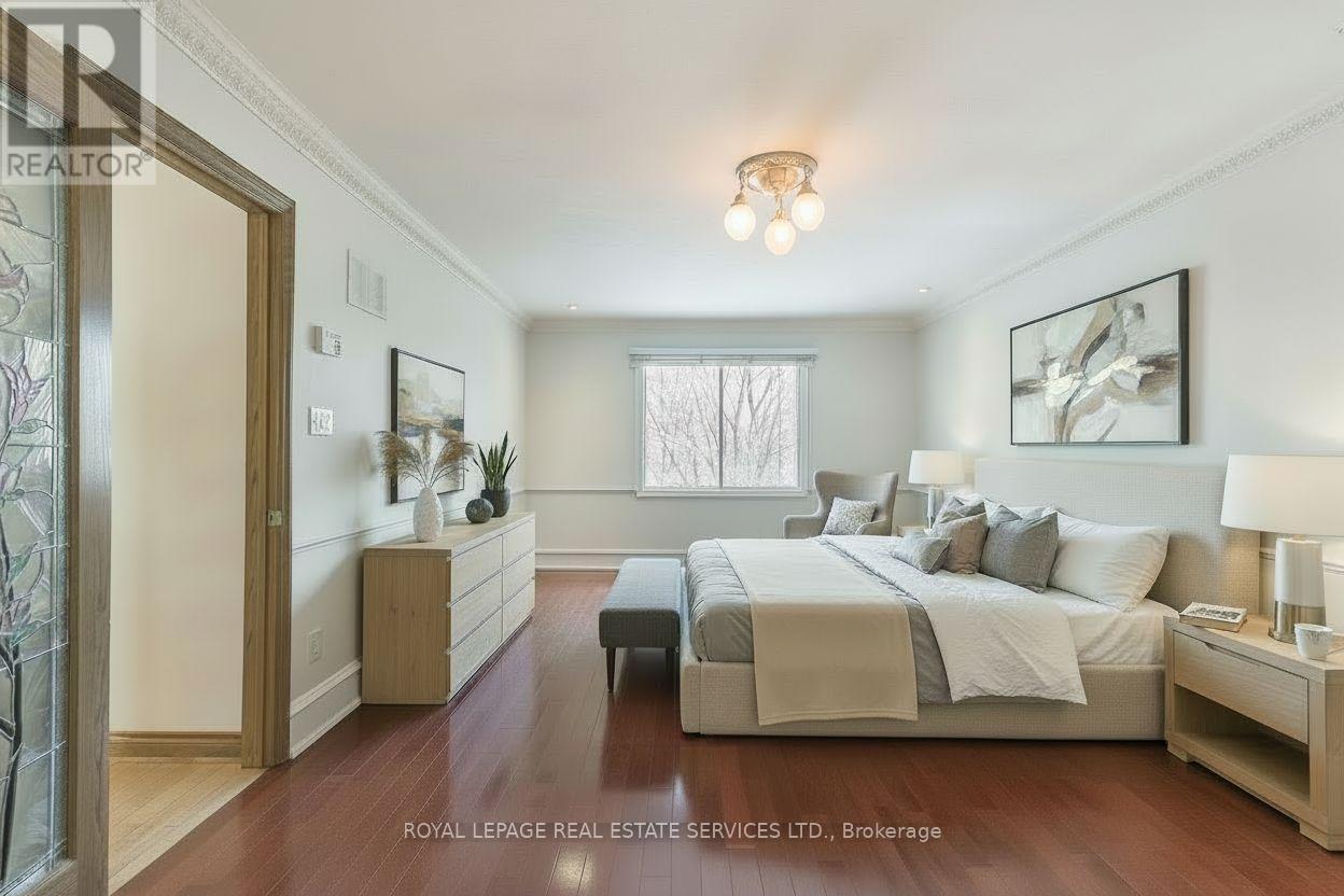 This photo has been virtually staged - 4261 Bridlepath Trail, Mississauga, ON - Indoor Photo Showing Bedroom