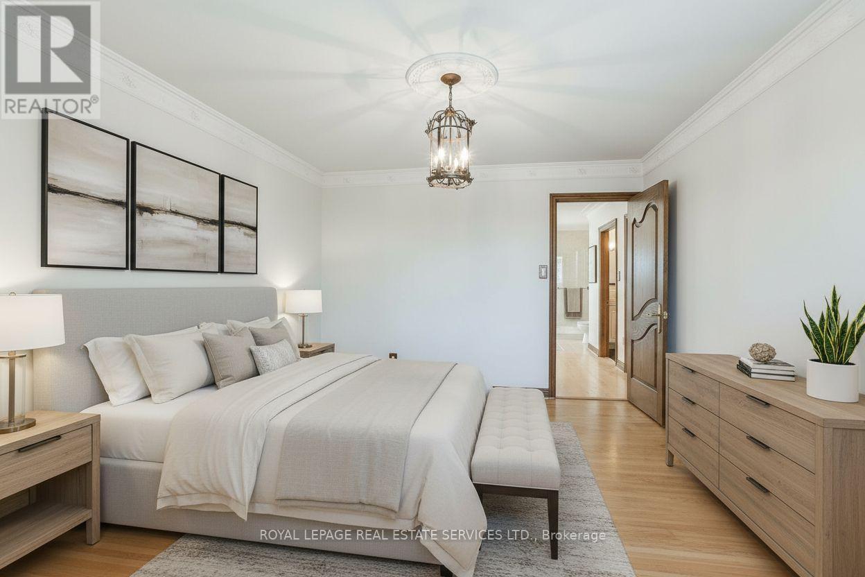 This photo has been virtually staged - 4261 Bridlepath Trail, Mississauga, ON - Indoor Photo Showing Bedroom