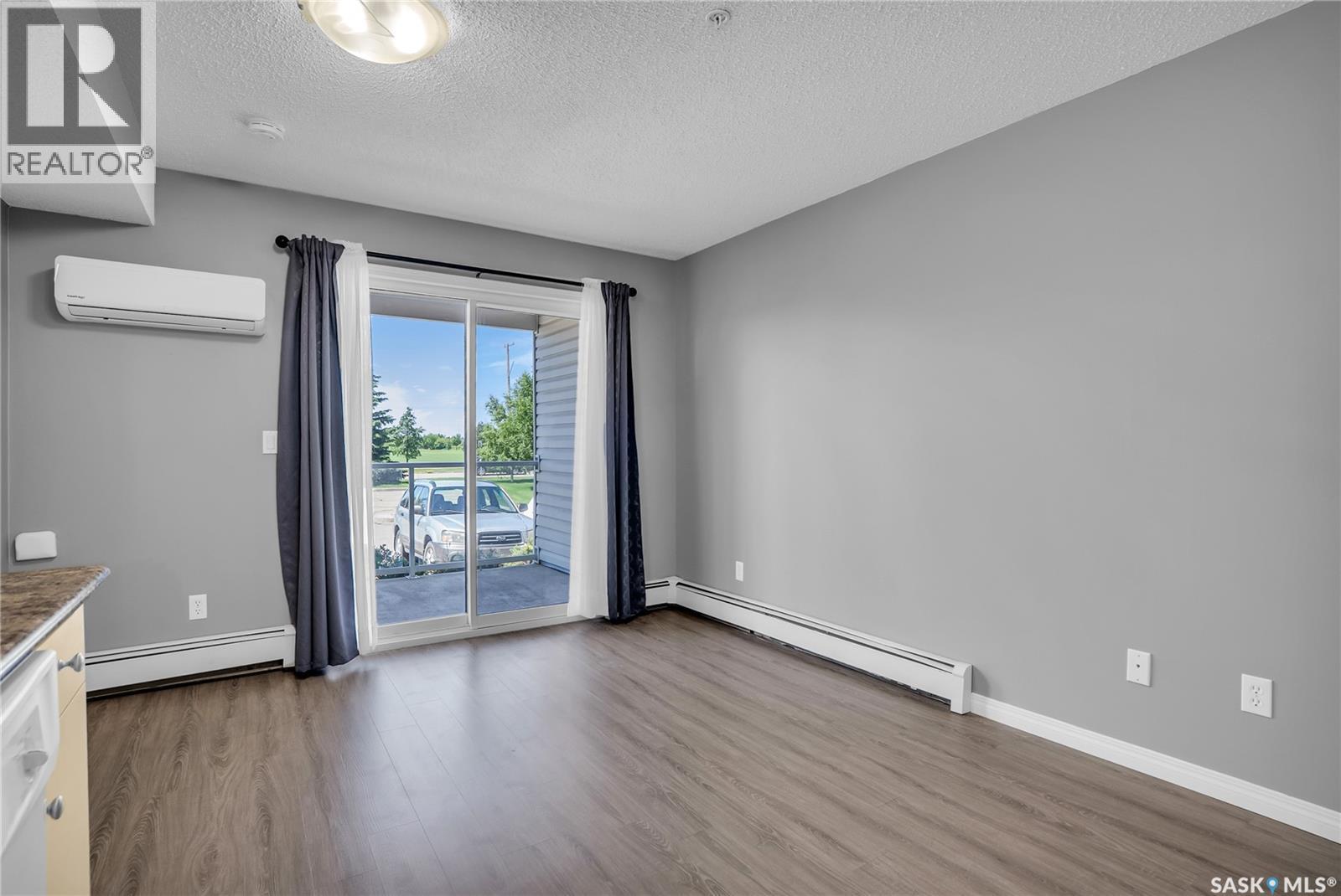 105 303 Lowe Road, Saskatoon, SK - Indoor