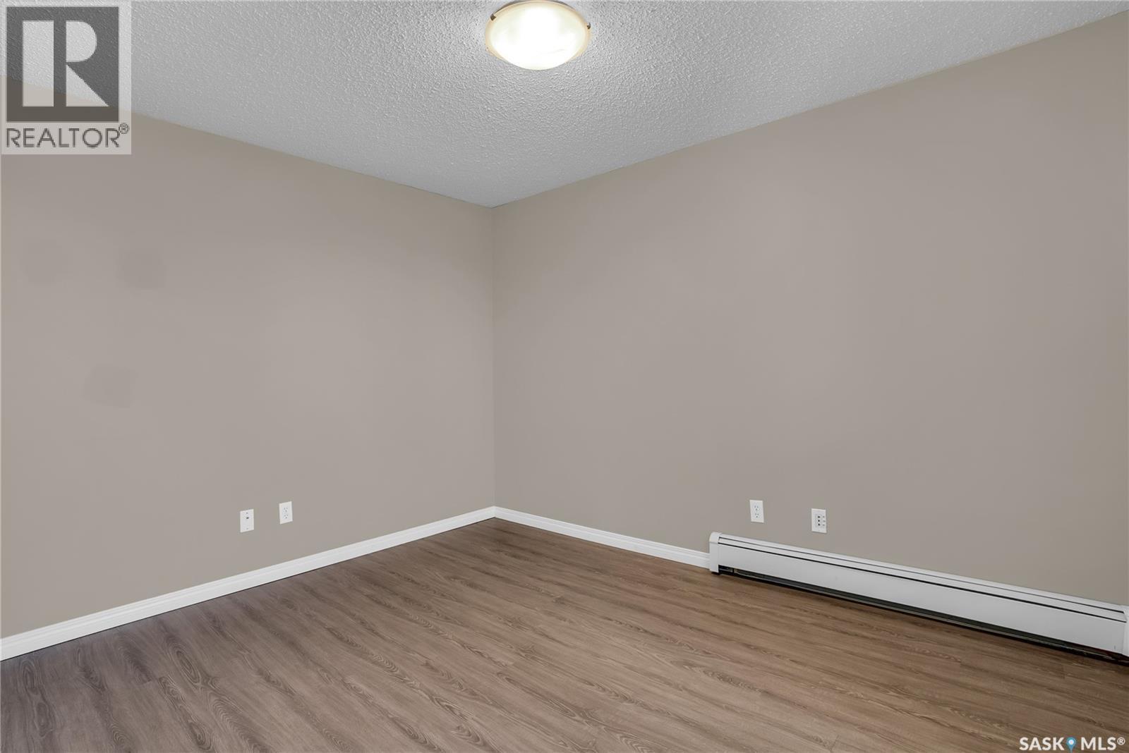 105 303 Lowe Road, Saskatoon, SK - Indoor Photo Showing Other Room