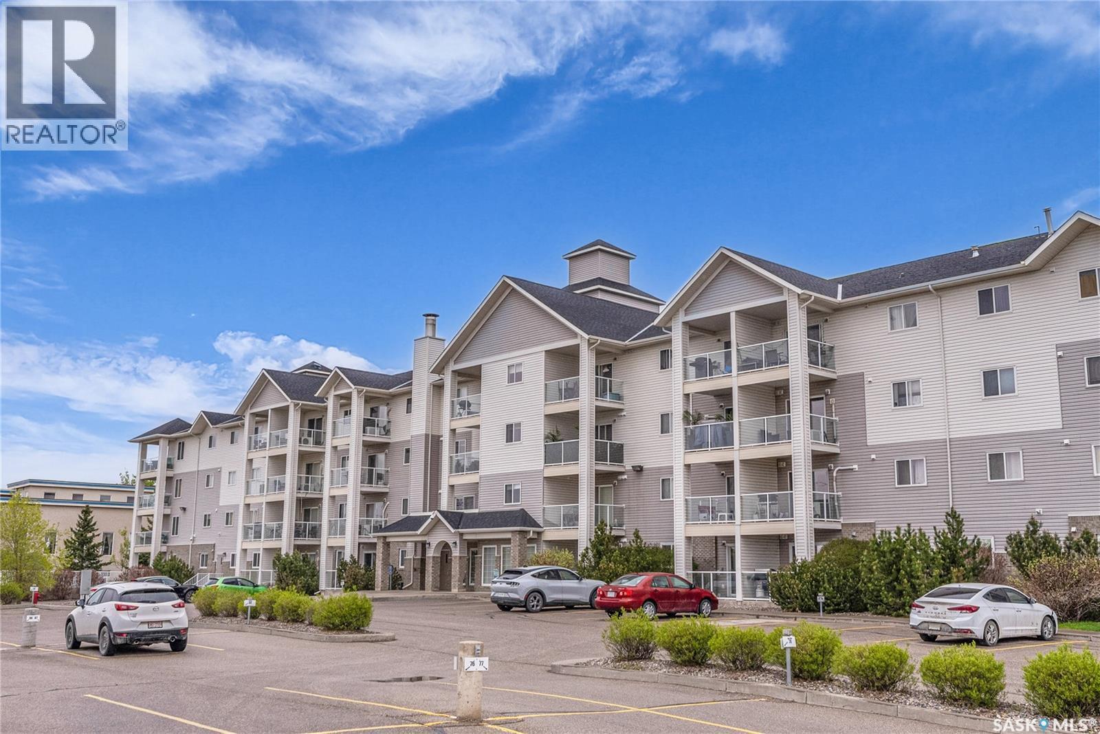 105 303 Lowe Road, Saskatoon, SK - Outdoor With Balcony With Facade
