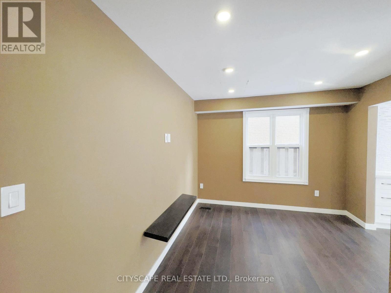 Family Room - 4064 Teakwood Drive, Mississauga, ON - Indoor Photo Showing Other Room