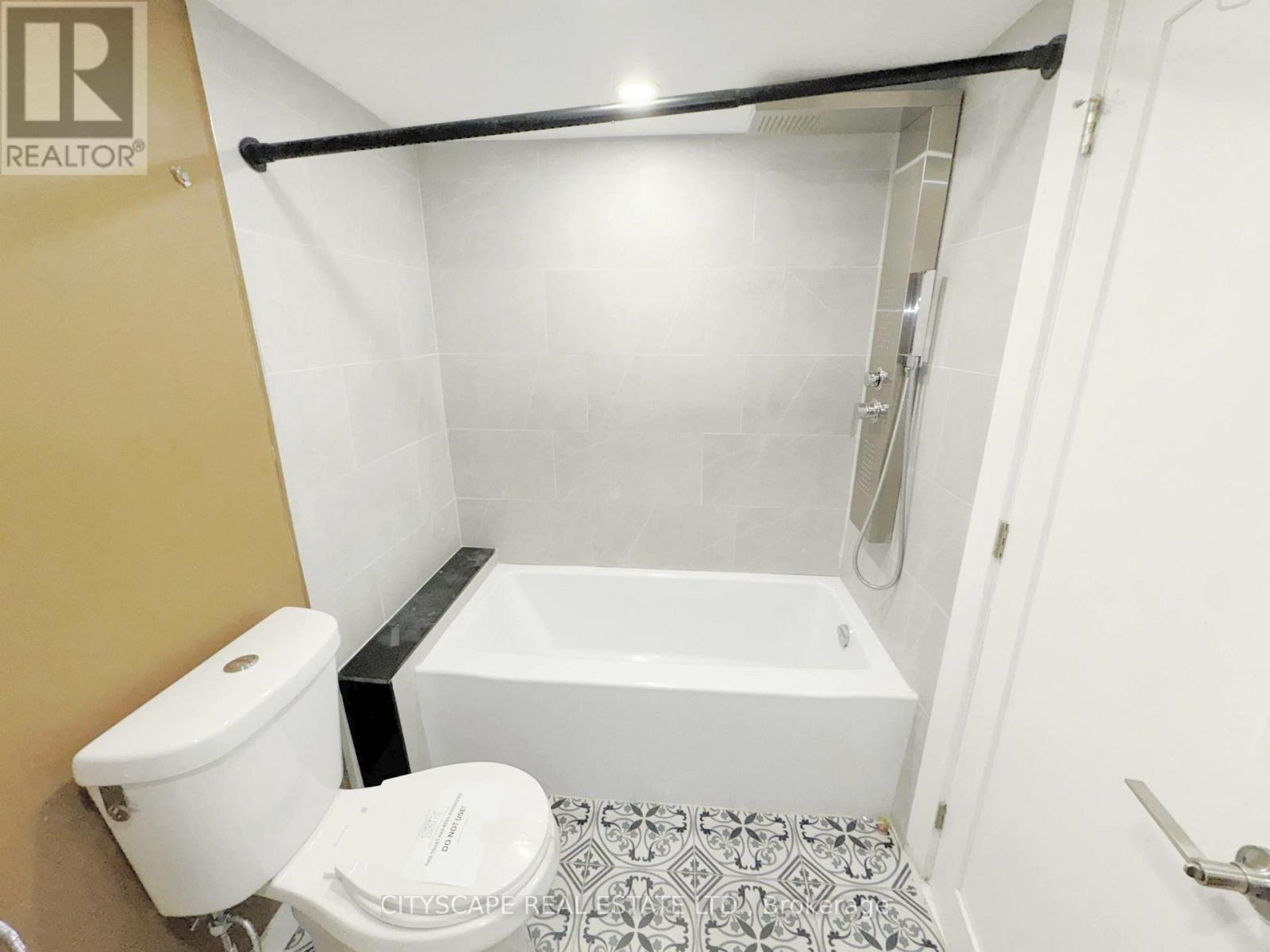 Basement 4pc Bathroom - 4064 Teakwood Drive, Mississauga, ON - Indoor Photo Showing Bathroom