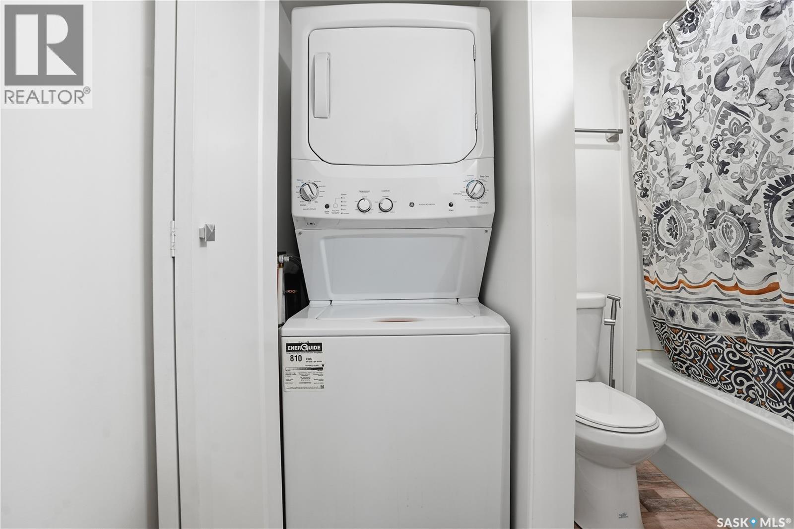 2179 Broder Street, Regina, SK - Indoor Photo Showing Laundry Room
