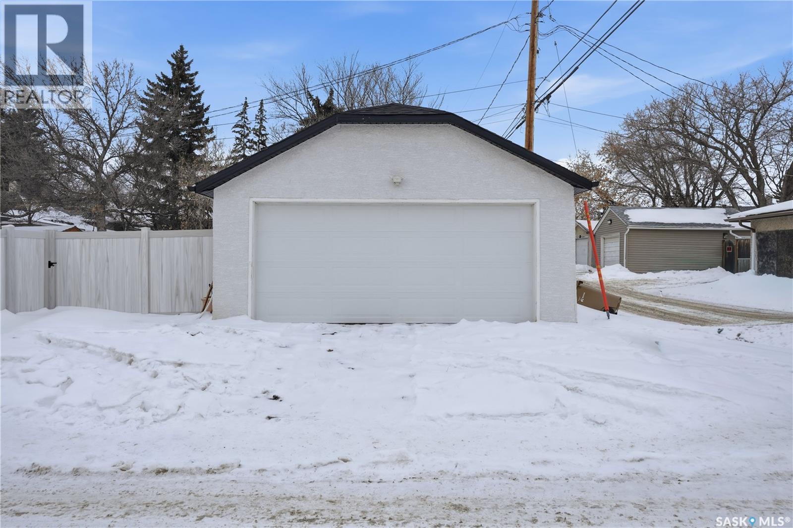 2179 Broder Street, Regina, SK - Outdoor