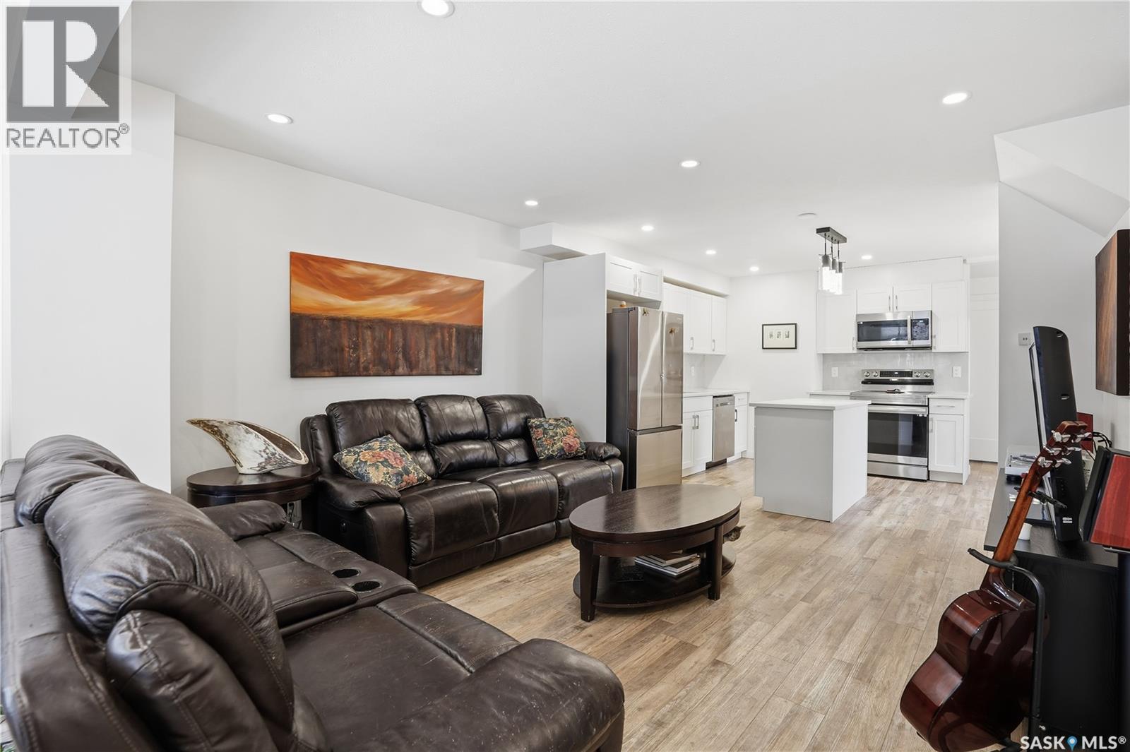 2179 Broder Street, Regina, SK - Indoor Photo Showing Living Room