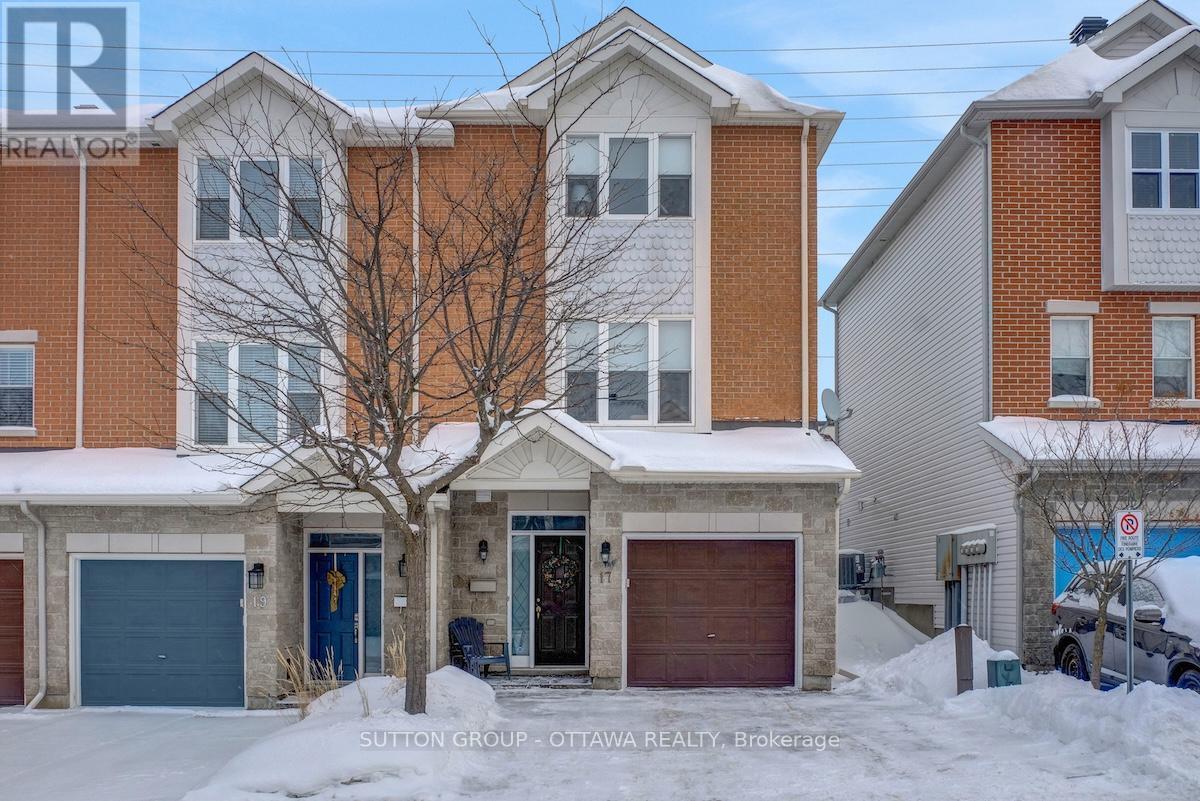 17 Glenhaven Private, Ottawa, ON - Outdoor With Facade