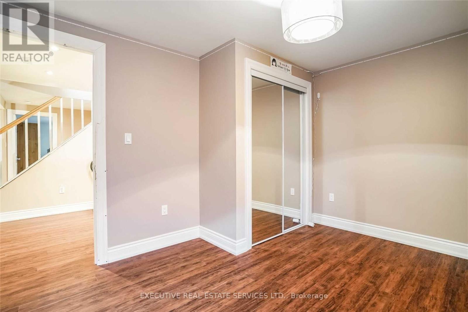 1810 South Sheridan Way, Mississauga, ON - Indoor Photo Showing Other Room