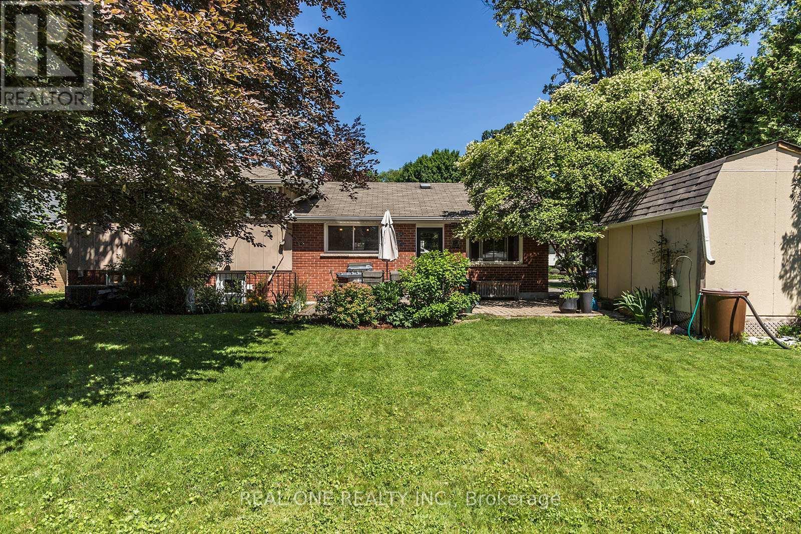 5222 Bromley Road, Burlington, ON - Outdoor