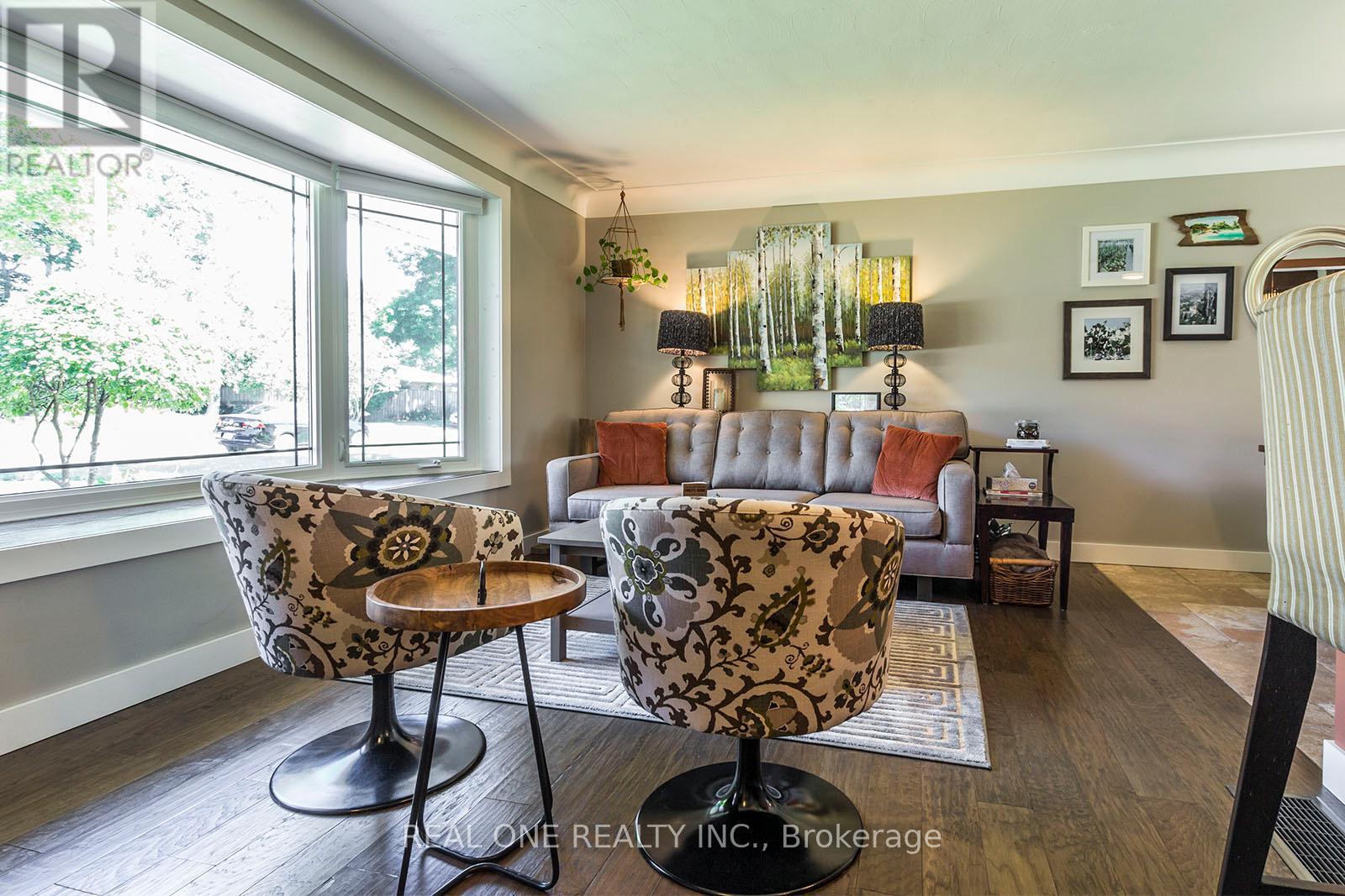 5222 Bromley Road, Burlington, ON - Indoor Photo Showing Other Room