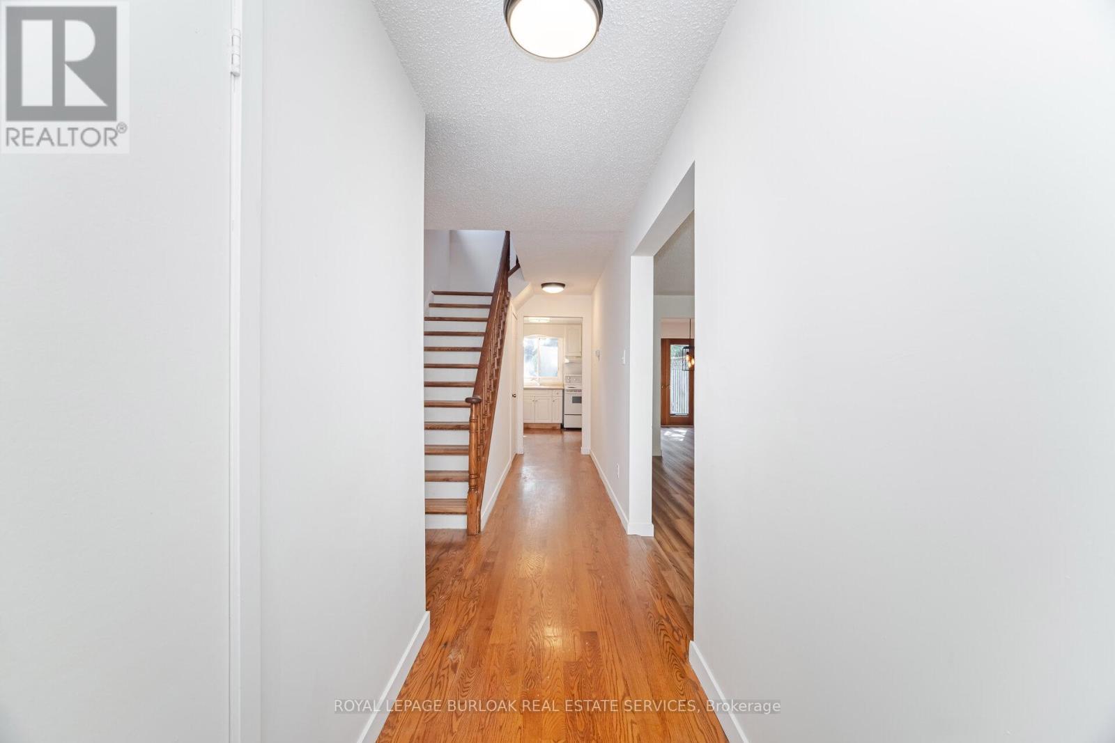 21 Horning Drive, Hamilton, ON - Indoor Photo Showing Other Room