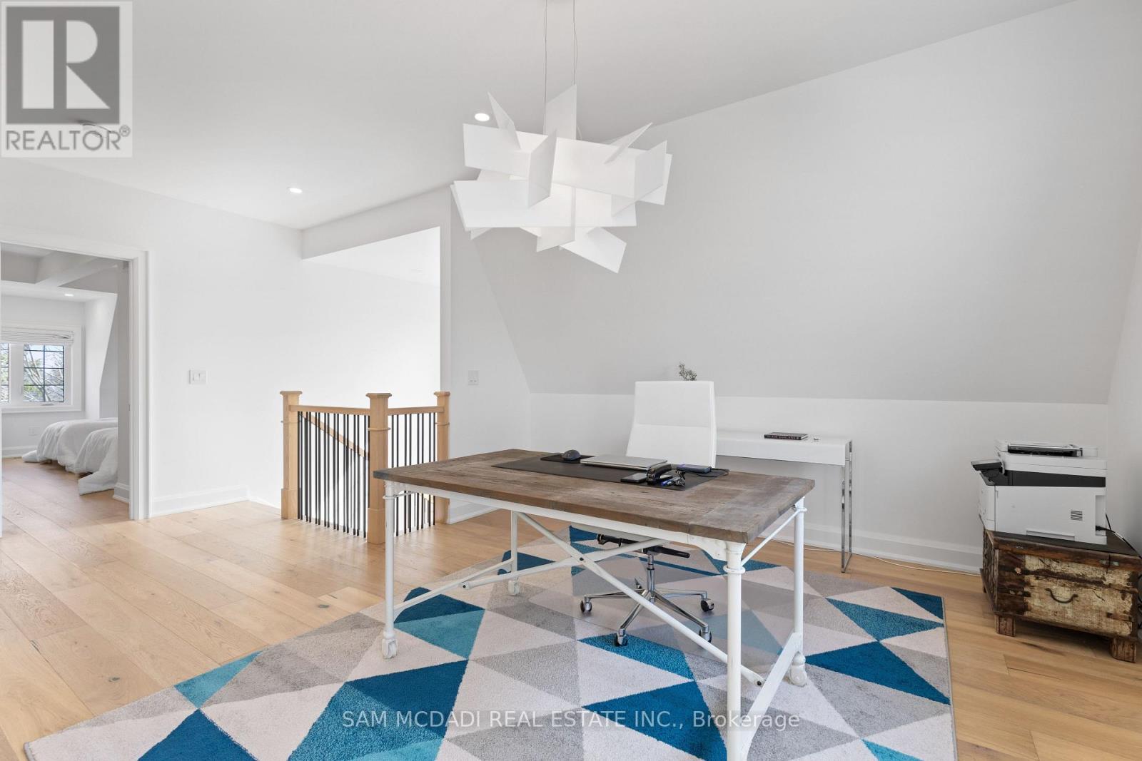 4 Iroquois Avenue, Mississauga, ON - Indoor Photo Showing Dining Room