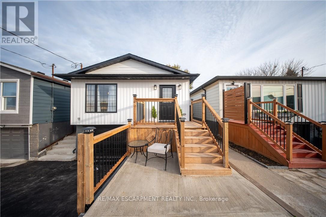 11 Garside Avenue S, Hamilton, ON - Outdoor With Deck Patio Veranda With Exterior