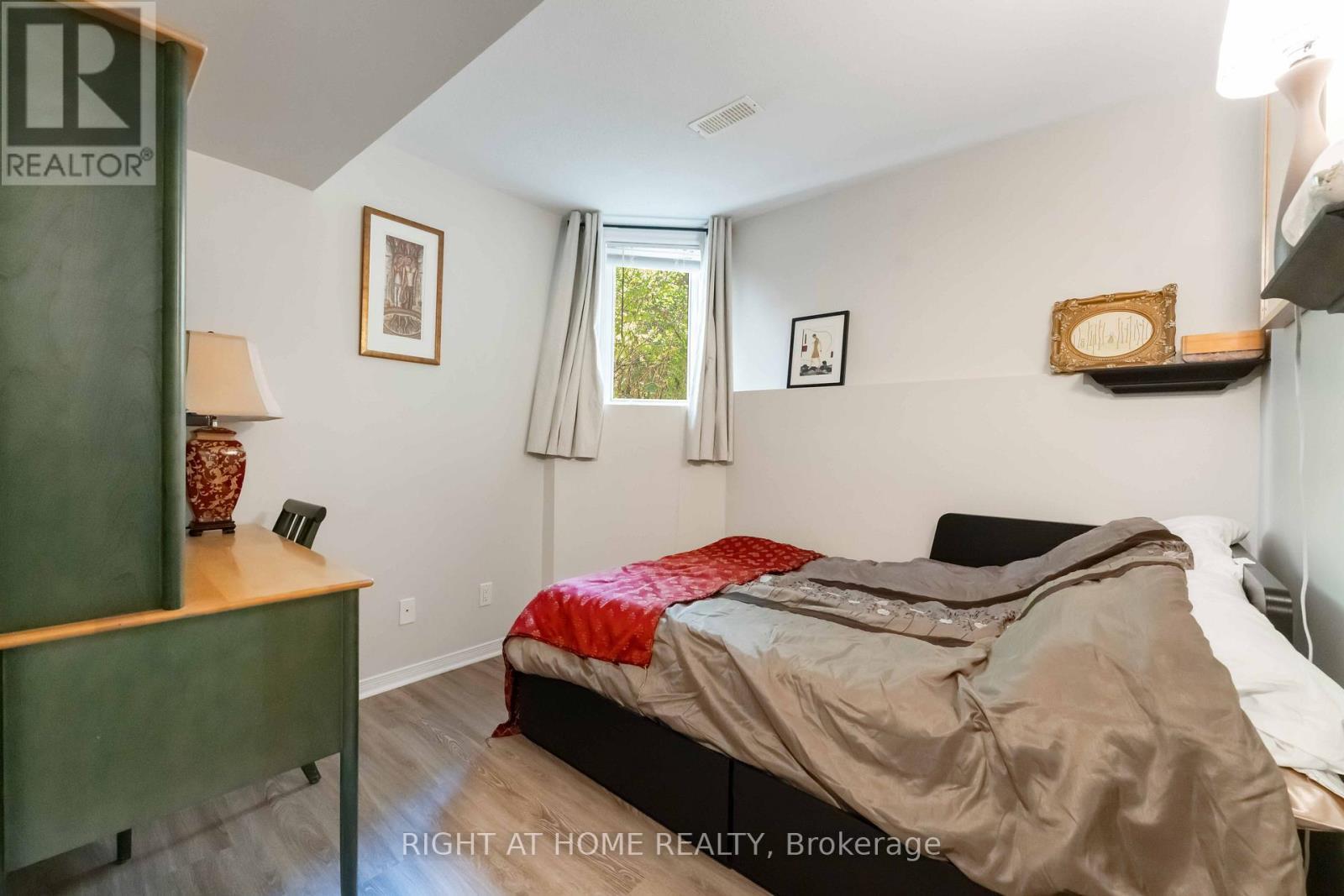 67 Strathaven Private, Ottawa, ON - Indoor Photo Showing Bedroom