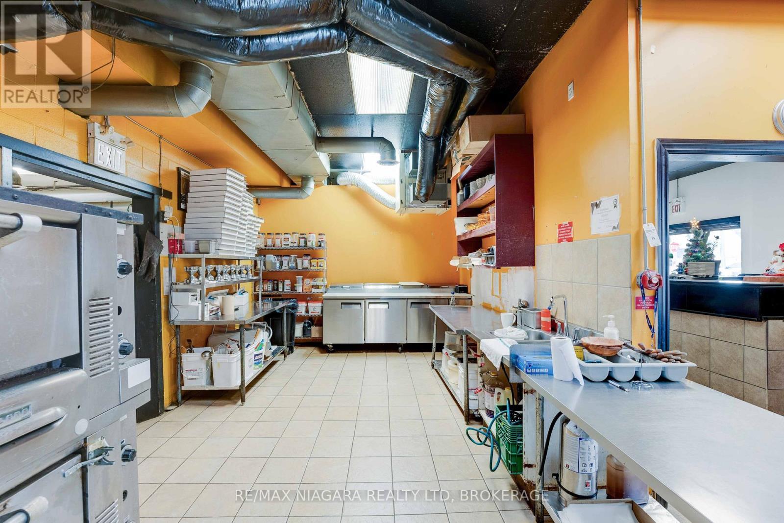 231 St. Paul Street W, St. Catharines (Western Hill), ON