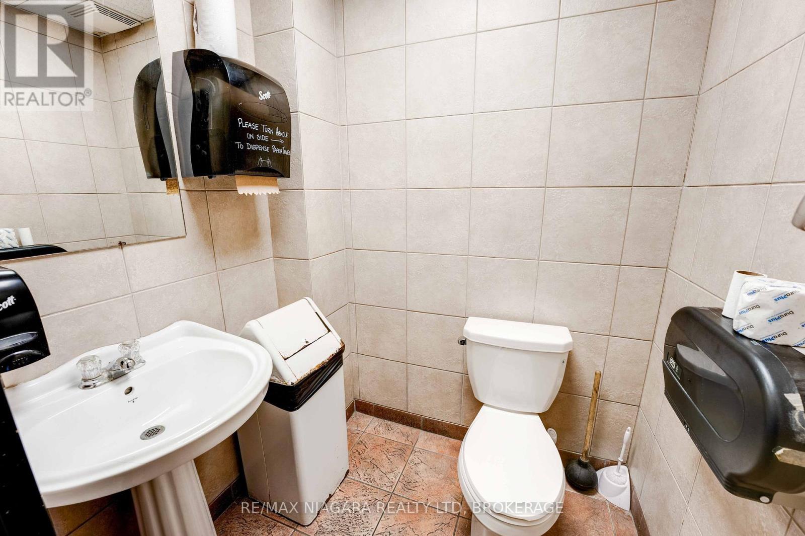 231 St. Paul Street W, St. Catharines (Western Hill), ON