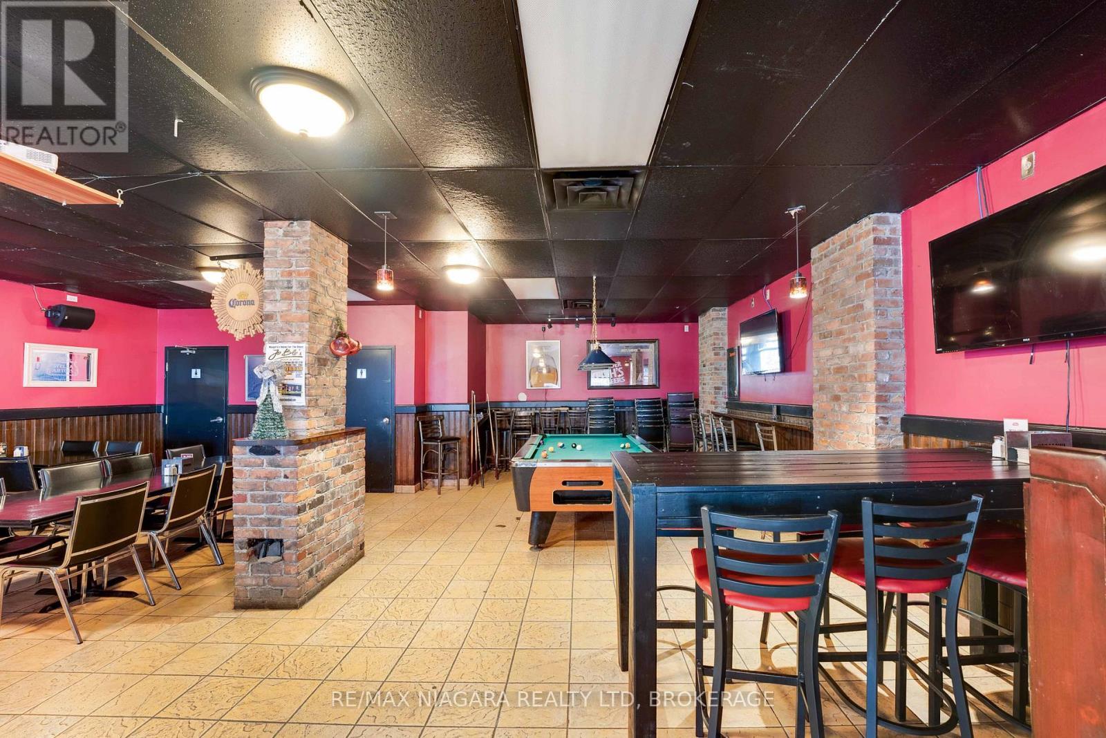 231 St. Paul Street W, St. Catharines (Western Hill), ON